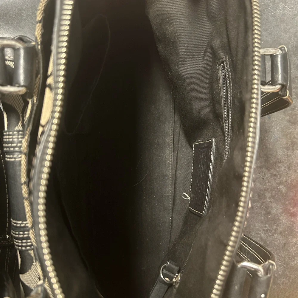 Coach Vntg Y2K Domed Satchel and  Matching Wallet in EUC Dust Bag Included - Picture 4 of 8